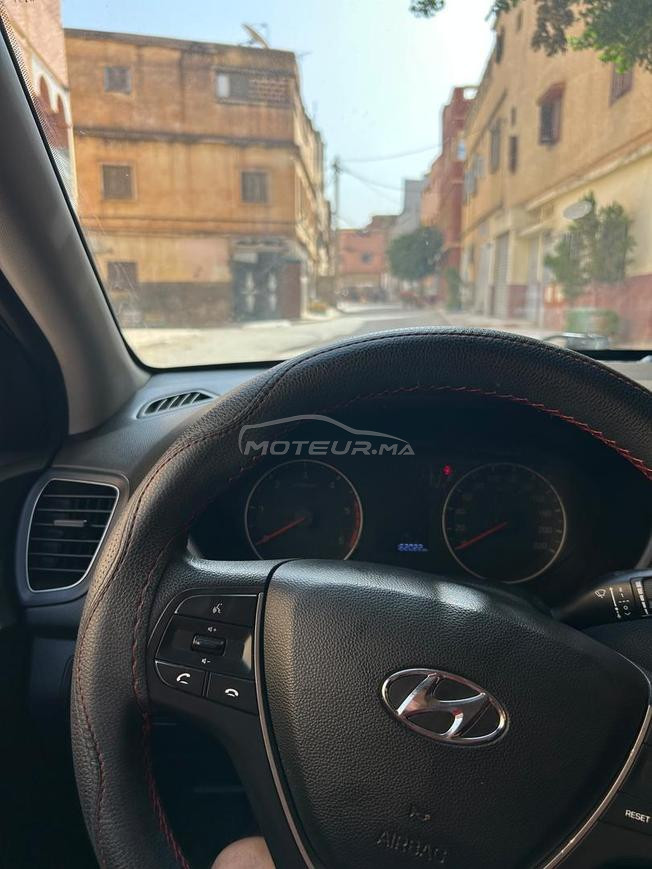 سيارة للبيع