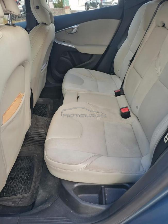 Volvo V40 Diesel Manuelle 2014 à Rabat
