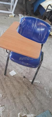 CHAISE ISO SIMPLE ET AVEC ECRITOIRE  - 2