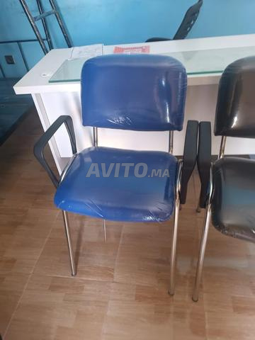 CHAISE ISO SIMPLE ET AVEC ECRITOIRE 