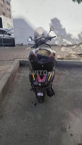 Je mets en vente ma moto Leonardo ENZO - 2