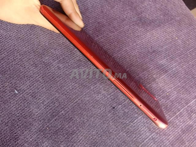 Samsung Galaxy A20s 32GB Encore neuf tout est original