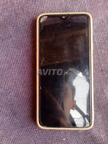 Samsung Galaxy A20s 32GB Encore neuf tout est original - 2