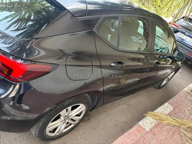 Opel Astra Diesel Manuelle 2016 à Mohammedia