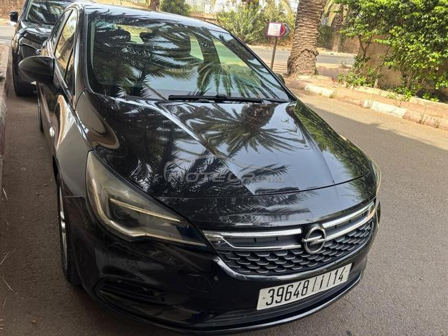 Opel Astra Diesel Manuelle 2016 à Mohammedia
