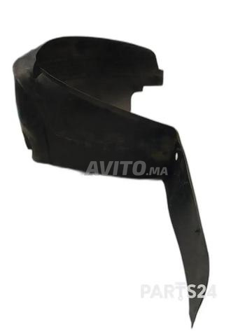 Garde-boue arrière droit Peugeot 406 - 2