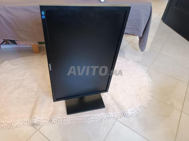 Écran Samsung 24 pouces Full HD - 2