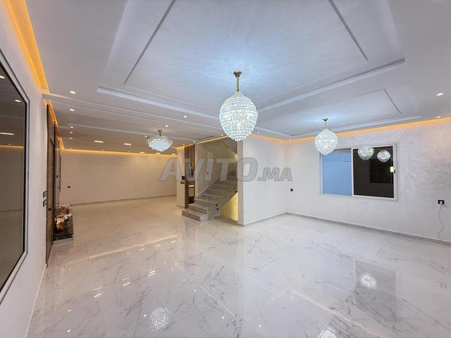 Villa moderne de luxe à vendre à Kénitra 🌿✨