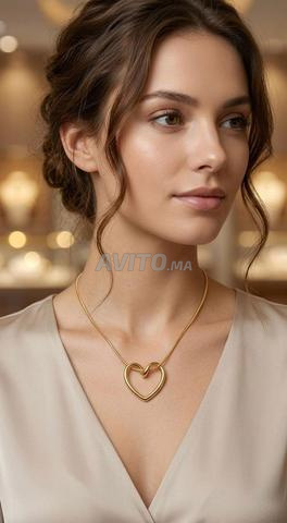Collier cœur élégant et neuf - 2