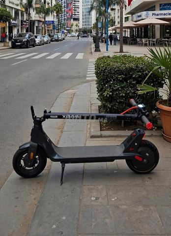 Trottinette Xiaomi 25km/h Autonomie 25km Noir