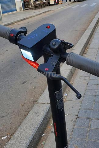 Trottinette Xiaomi 25km/h Autonomie 25km Noir - 2