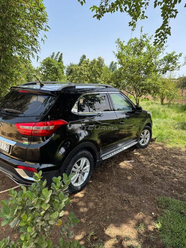 Hyundai creta للبيع باقا مزيانة وفي حالة جيدة 