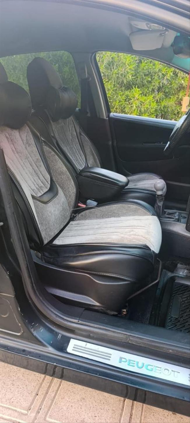 Peugeot 207 très bon état jamais accidenté 