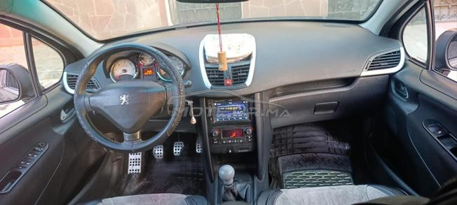 Peugeot 207 très bon état jamais accidenté 