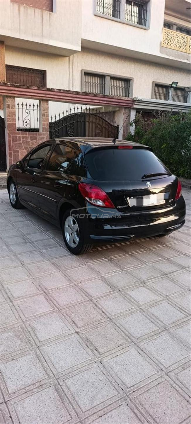 Peugeot 207 très bon état jamais accidenté 
