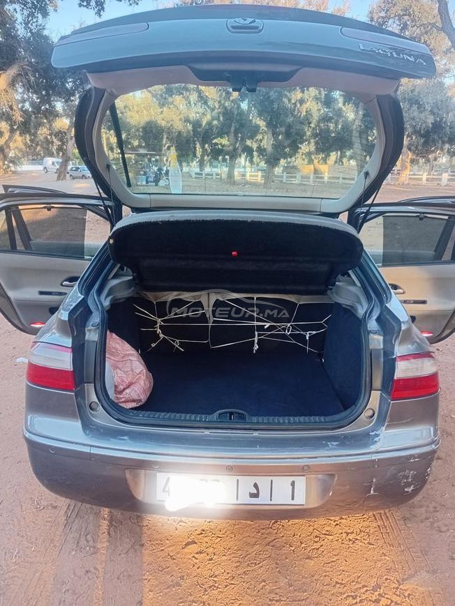 Renault Laguna Diesel Manuelle 2004 à Larache
