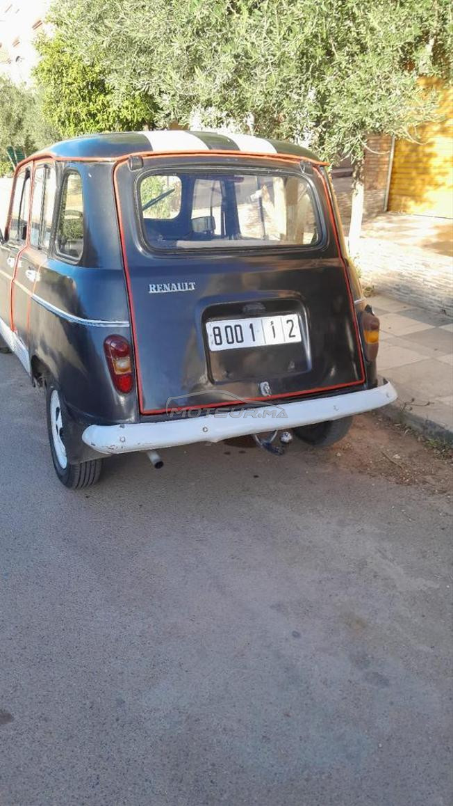 Renault R4  à Oujda 