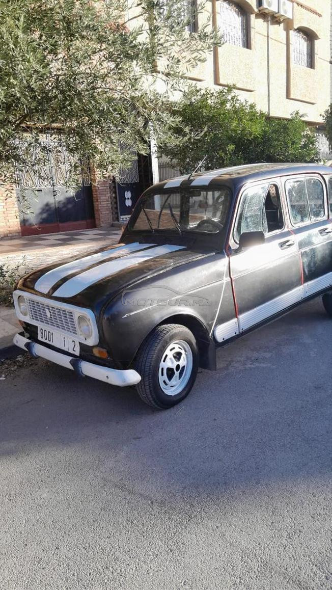 Renault R4  à Oujda 