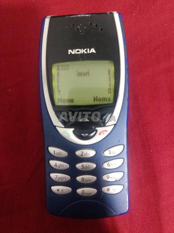 Nokia 8210 une semaine en charge avec chargeur USB - 2