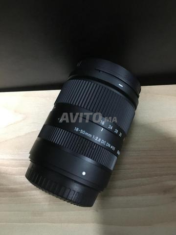 Sigma Pour Fuji 18-50mm F2.8 DC DN Contemporary