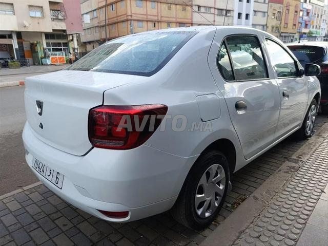 Voiture Logan en bon état - 2