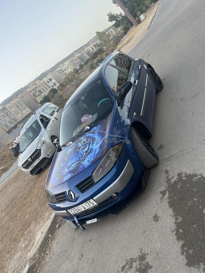 Renault Megane Essence Manuelle 2009  à Fès