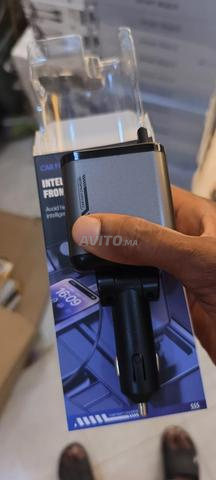 Chargeur de voiture avec désodorisant de voiture, bienvenue à ceux qui sont intéressés