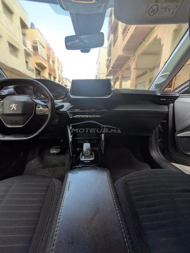 Peugeot 208 automatique 2022