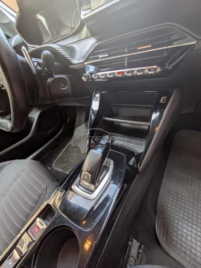 Peugeot 208 automatique 2022