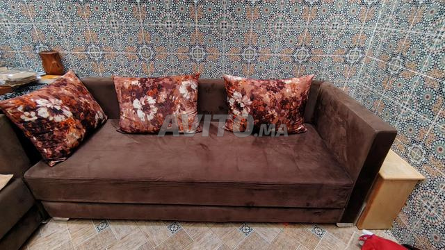 أريكة جميلة بحالة جيدة - 2