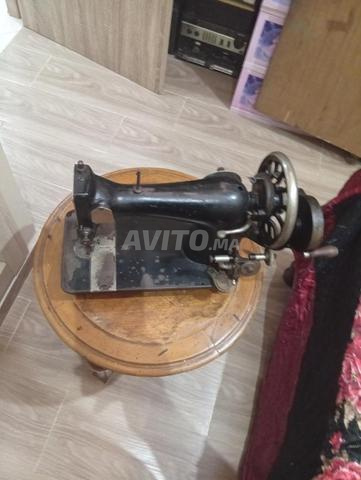 Machine à coudre ancienne pour décoration et antiquités ض. - 2