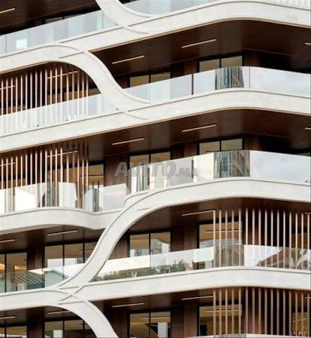 Terrain trois façades immeuble Hamria