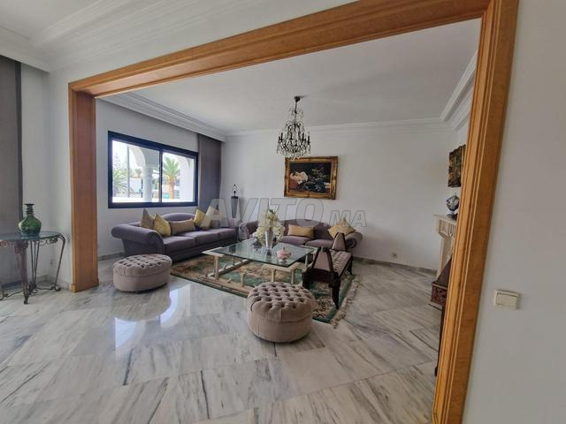 Appartement à louer 280 m² à Casablanca - 2