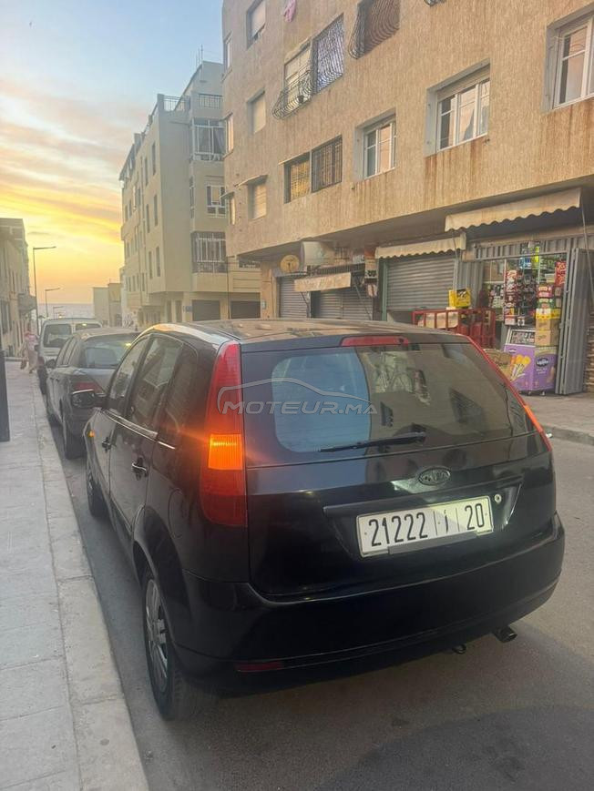 Ford fiesta essence 2004