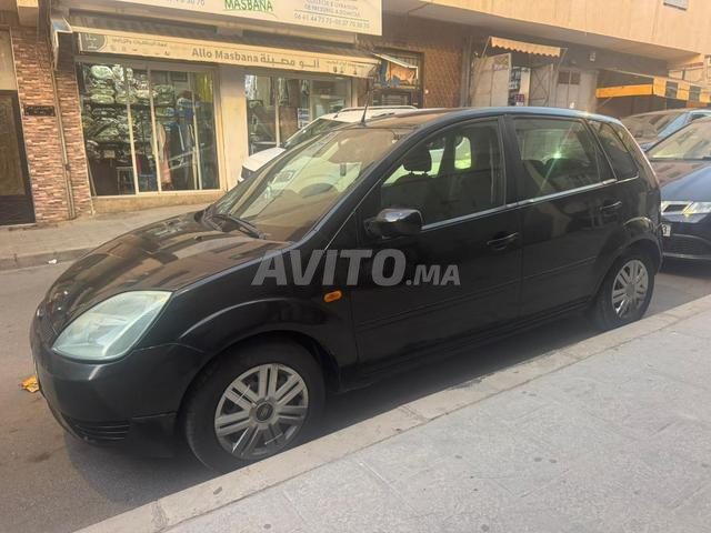 Ford Fiesta essence 2004 - 2