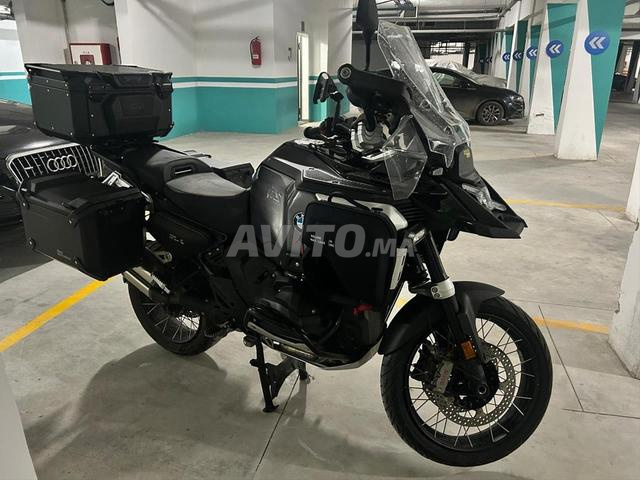 BMW R1300GS Adventure Triple Black avec valises - 2