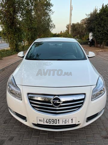 Opel Insignia Essence Première Main - 2