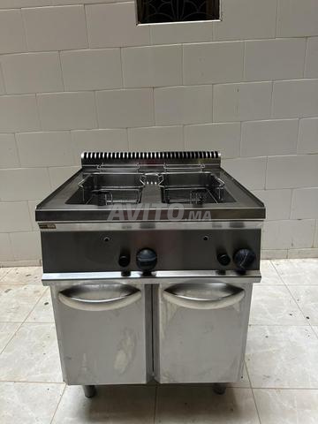 Friteuse restaurant propre - 2