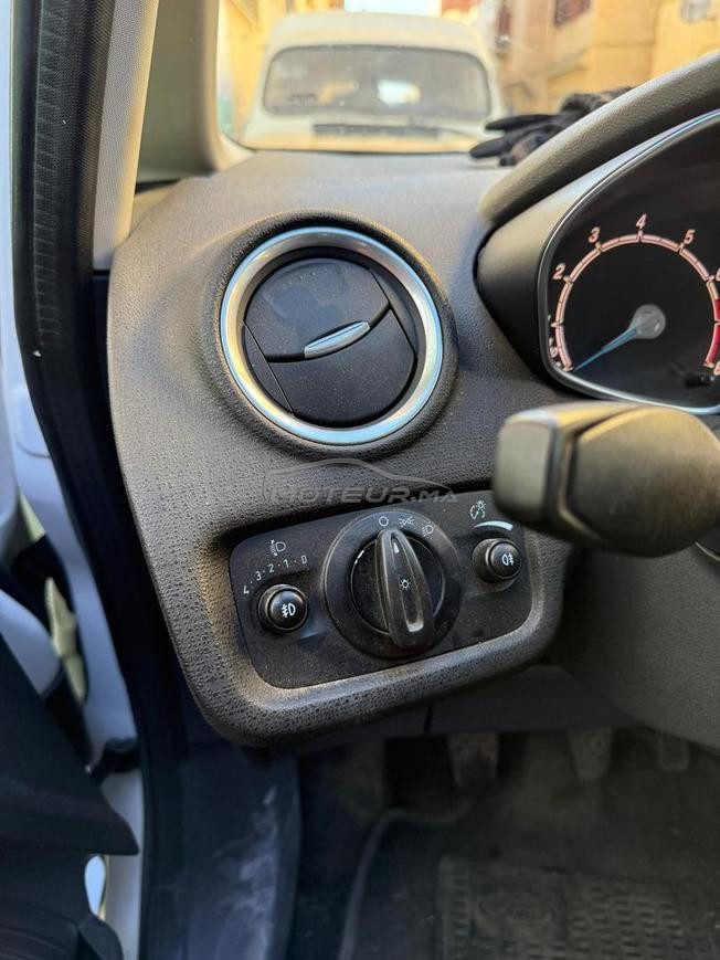 Ford Fiesta Essence Manuelle 2016 à Fès
