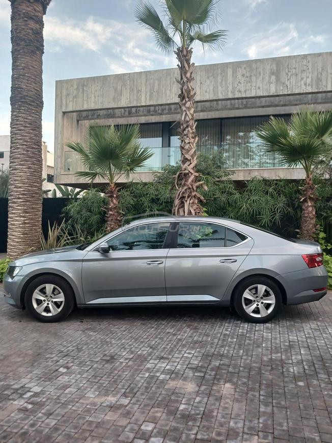 SKODA SUPERB 2019- 90 000 KM - Première peinture