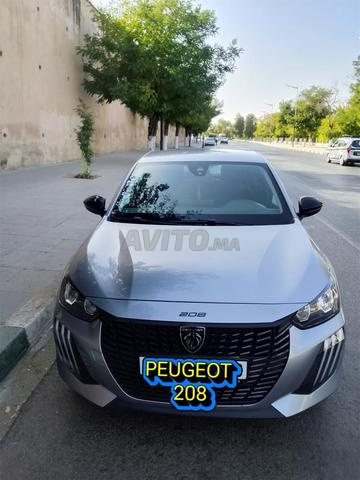 Peugeot 208 - 2