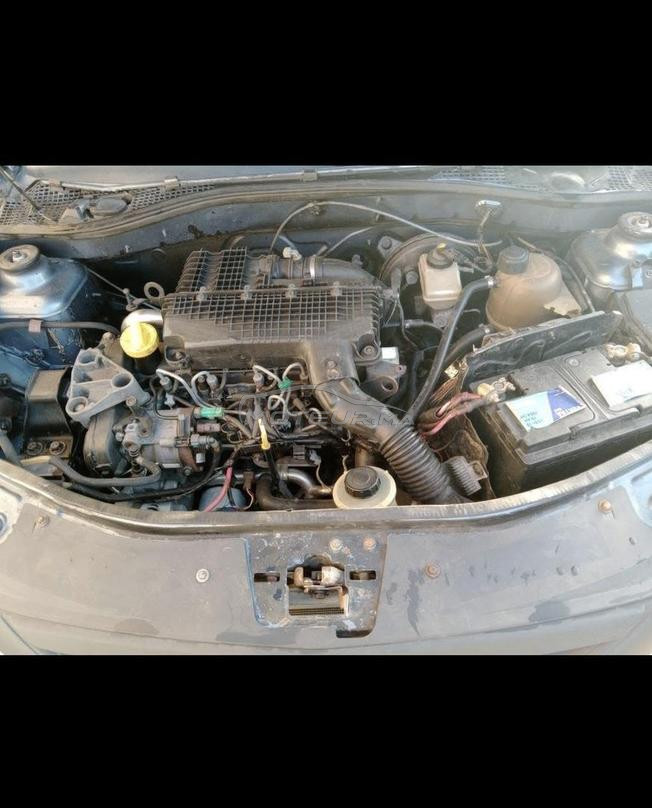 سيارة داصية لوكان 2008
