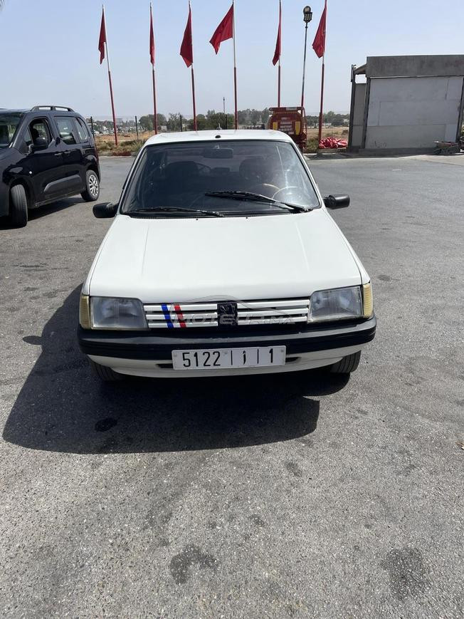 Peugeot 205 Essence Manuelle 1996 à Salé