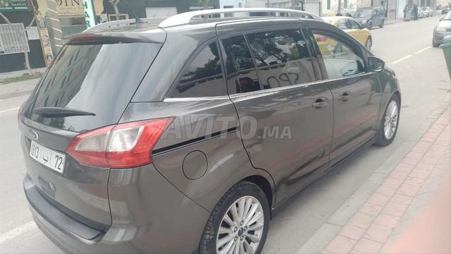 Ford C Max Diesel Manuelle 7 places 2016 à Tétouan