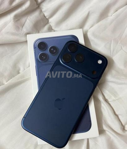 iPhone 17 Pro 256 Bleu comme neuf
