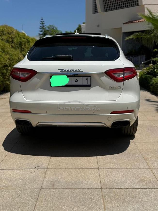 MASERATI LEVANTE 2016