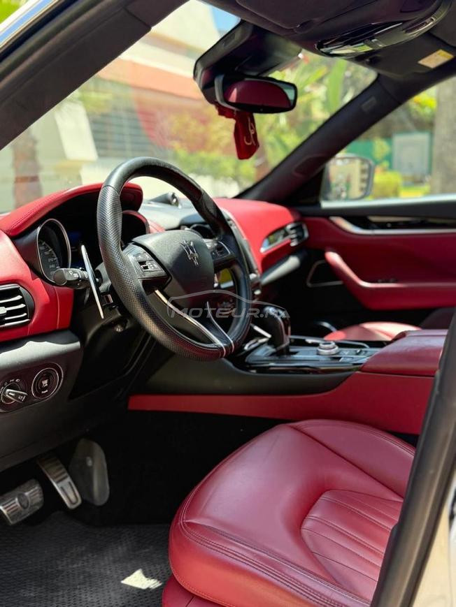 MASERATI LEVANTE 2016