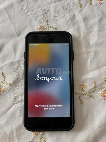 iPhone 7, 32 - 2