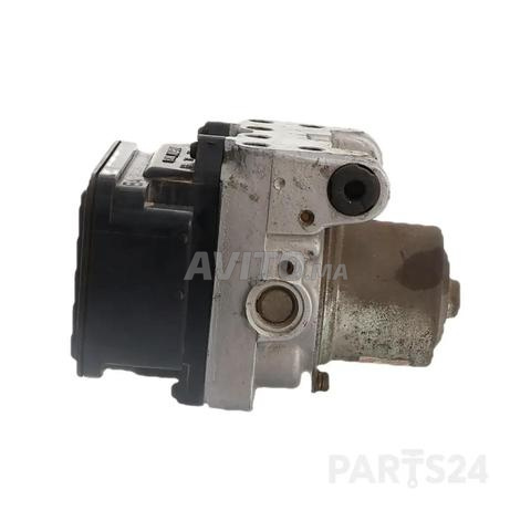 Bloc ABS (Freinage) Honda Civic 2004 - 2