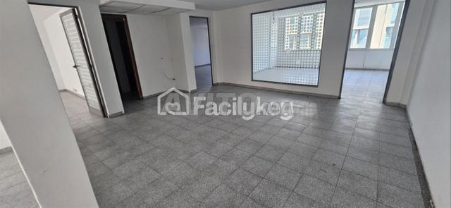 Bureau de 148 m² à Casablanca